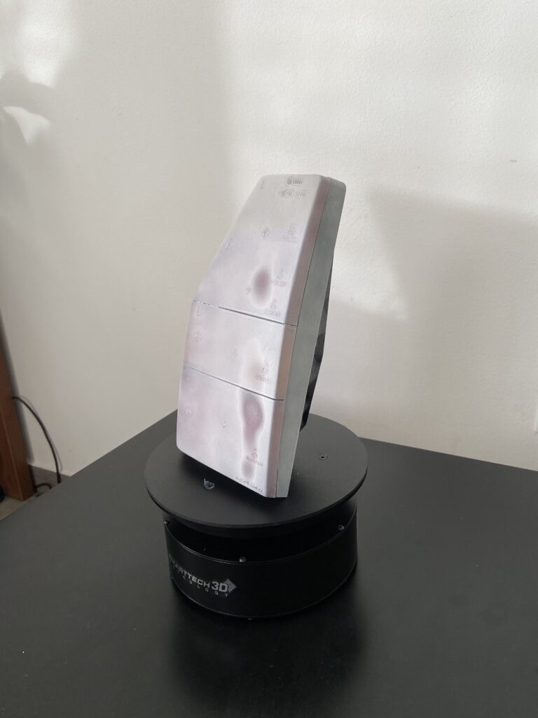 Przygotowana lampa do skanu 3D